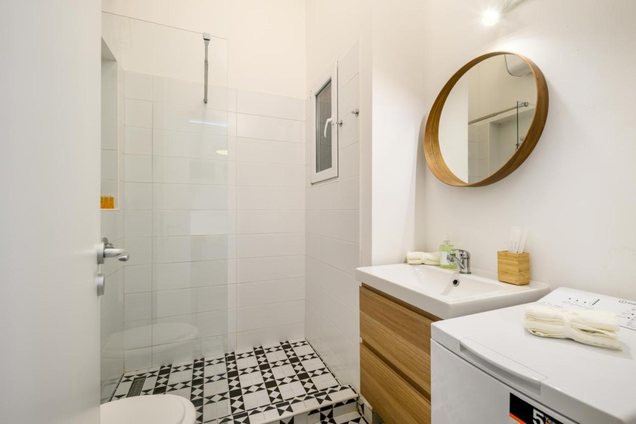 Stylish Yellow Suite In The Heart Of บูดาเปสต์ ภายนอก รูปภาพ